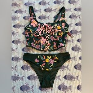 Nature Adore me lingerie set